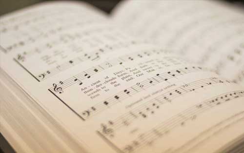 Canzoni per il battesimo: come scegliere quelle più consone?